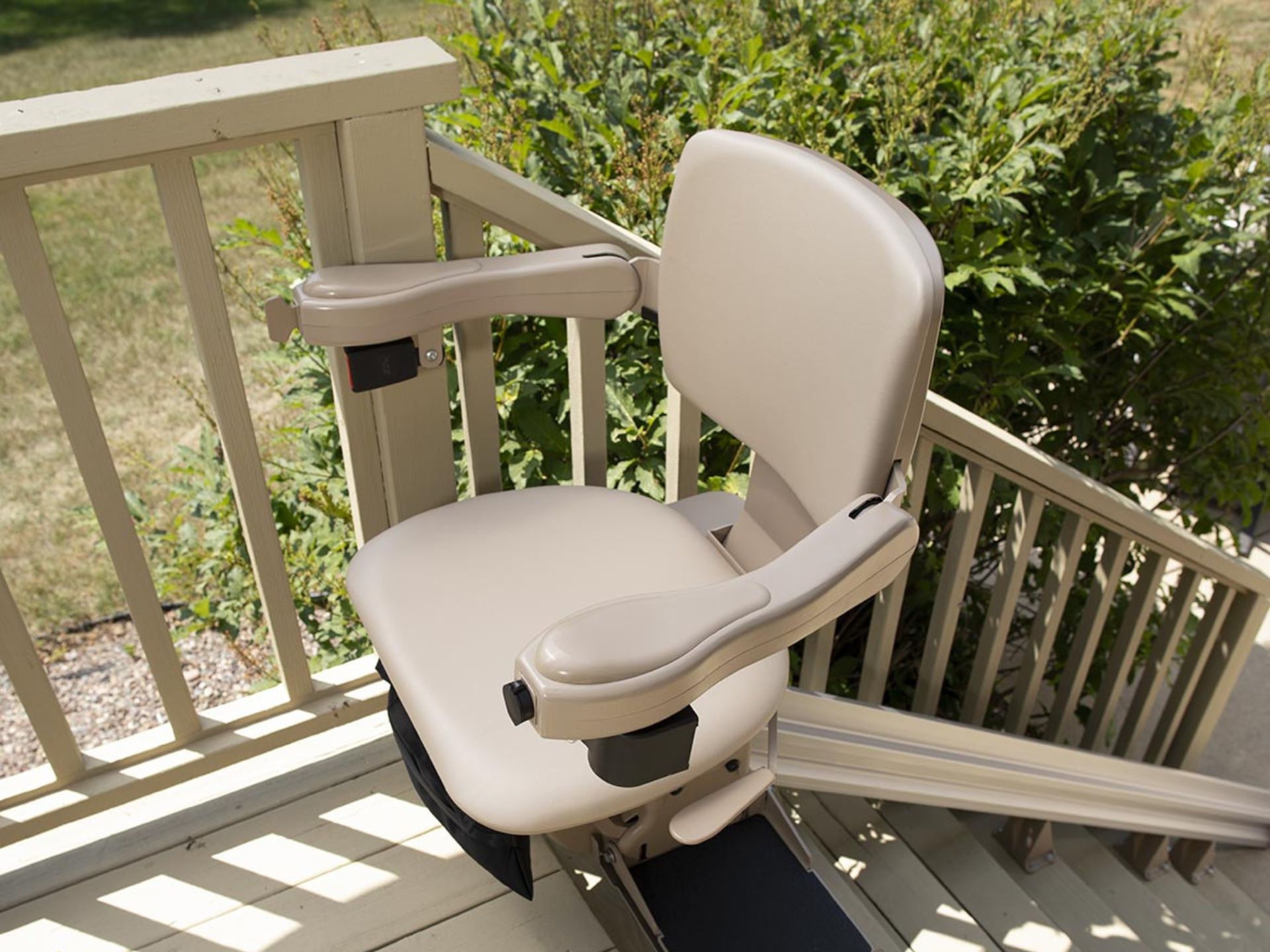 Bruno Elite outdoor stairlift at a Caledonia, Minnesota home